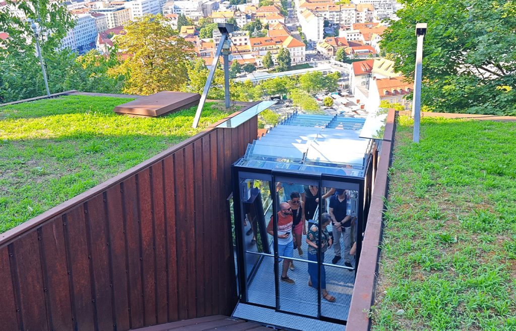 Tirna vzpenjača