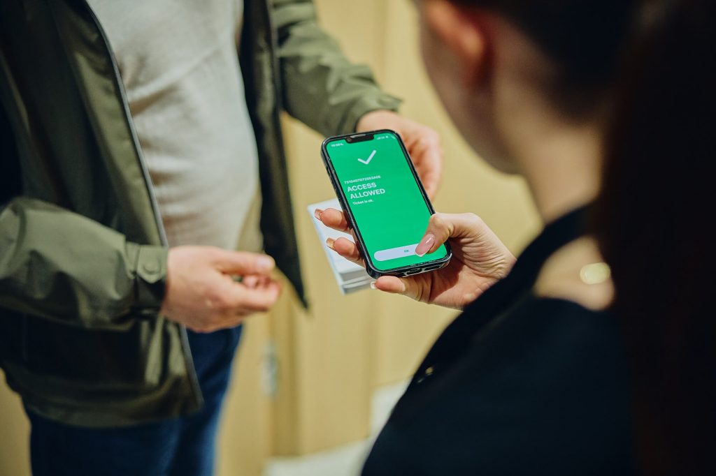 Preverjanje vstopnic